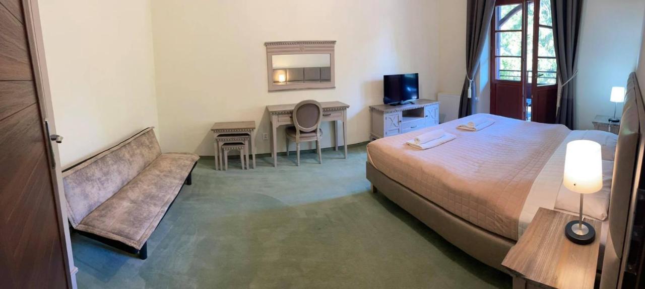 Kaiserhof Bed & Breakfast *